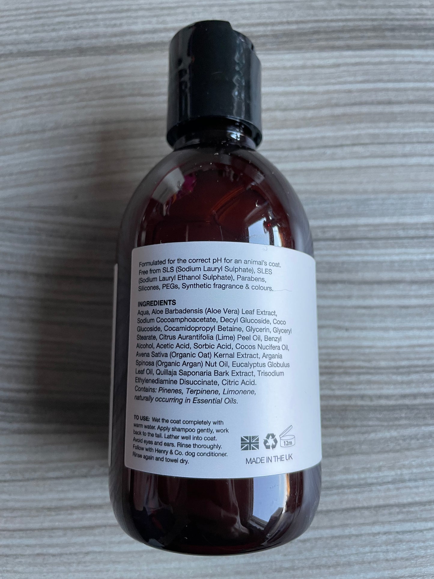 Organic Hydrating Coconut & Lime Dog Shampoo by Henry & Co 250ml